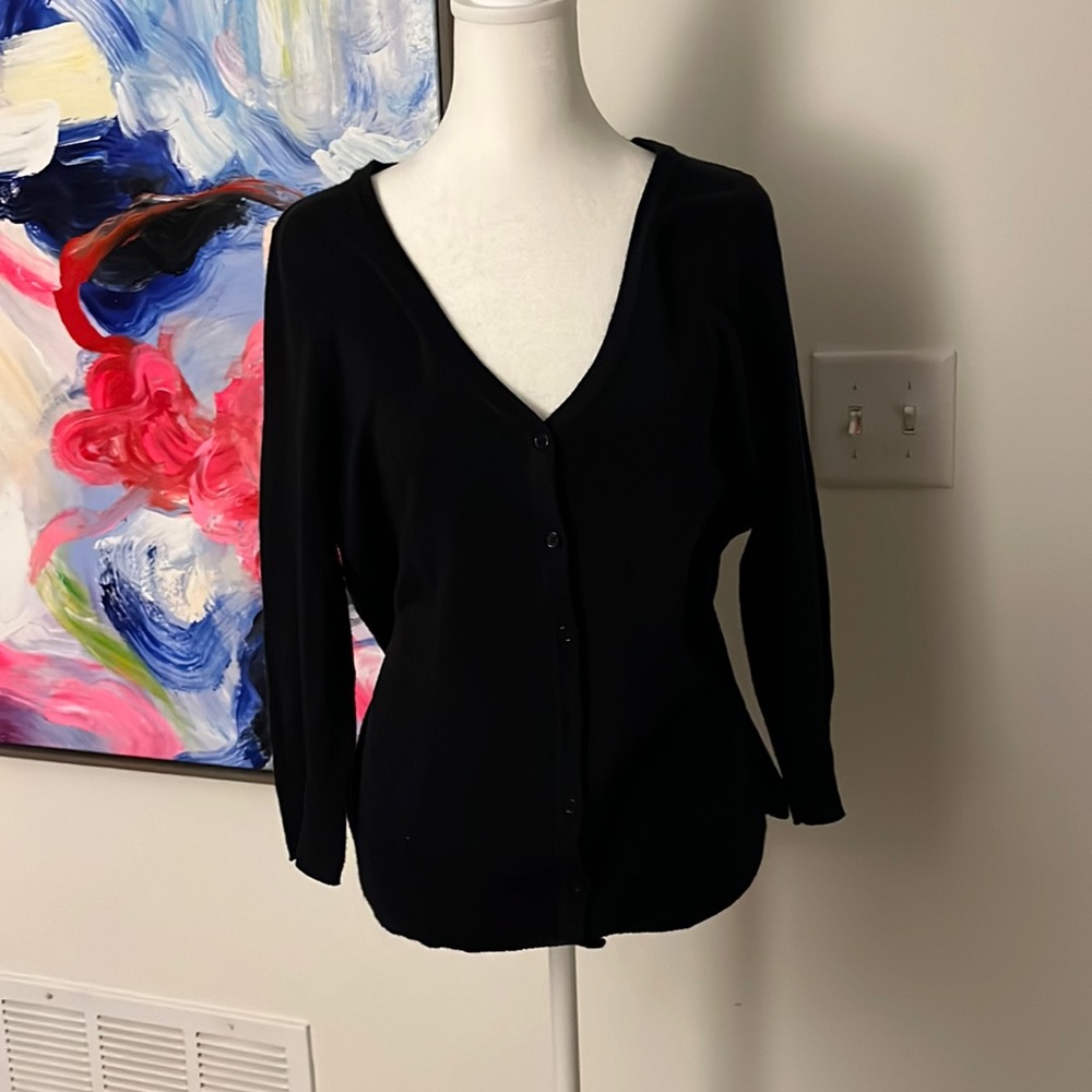 NEW: YEMAK V-neck, 3/4 sleeve, button up sweater size M/Lg, from Nordstrom.